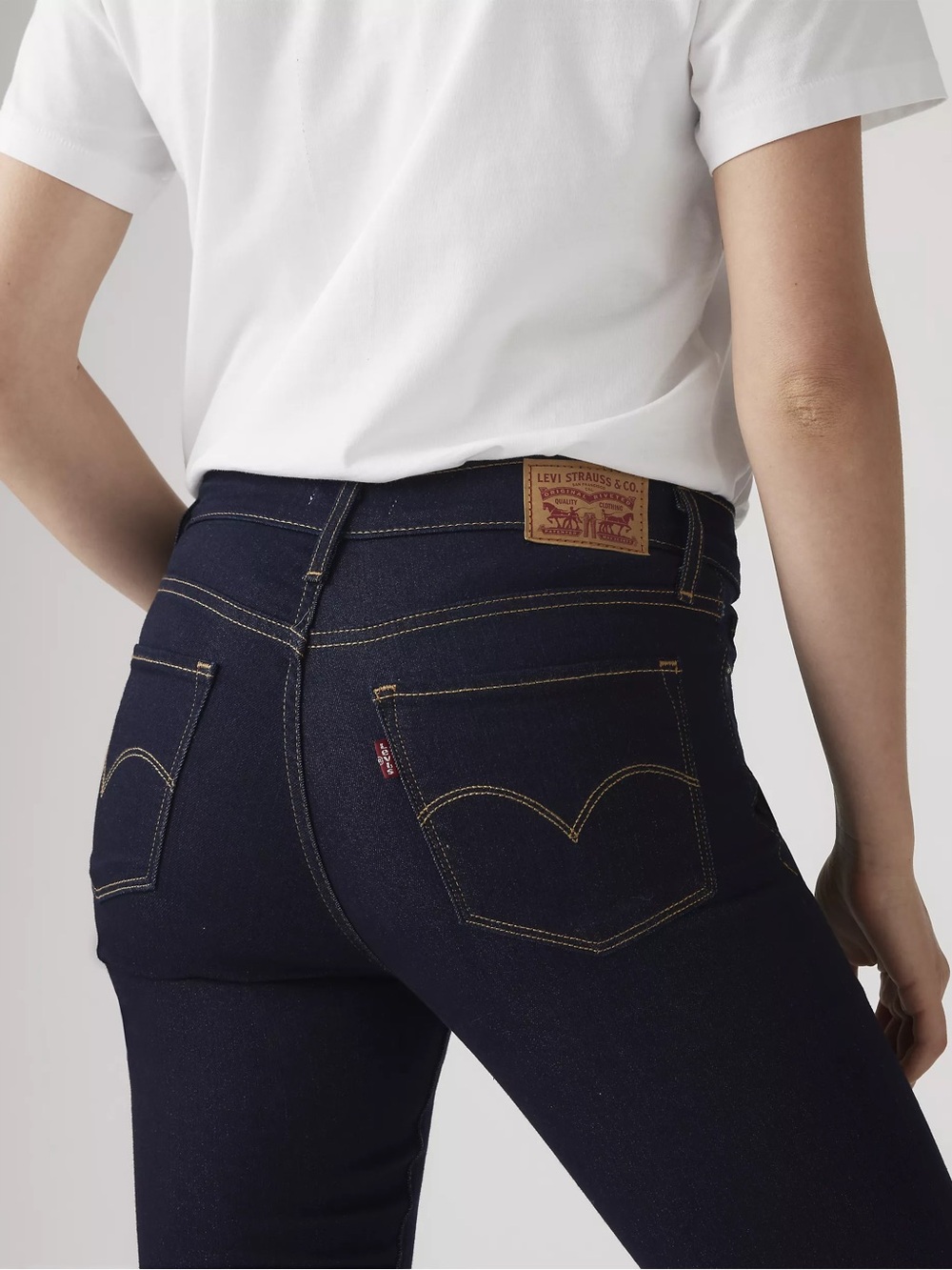 Levi's Women's Skinny Jeans in Dark Indigo Stretch Denim